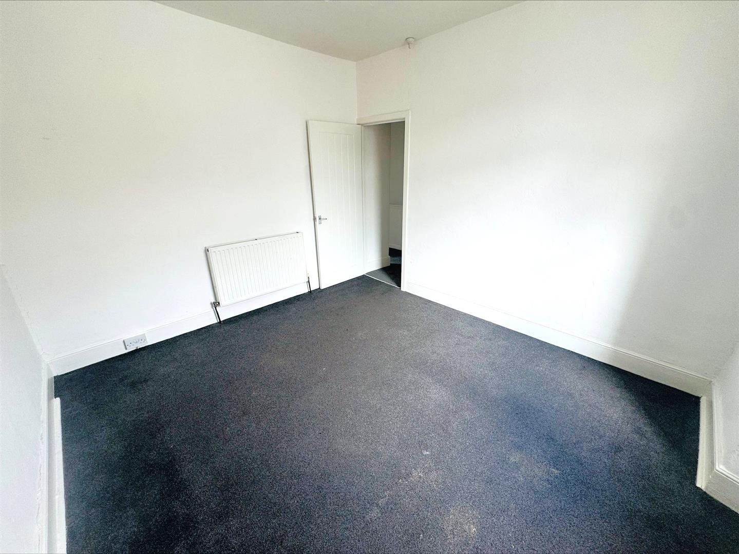 Delabeche Street, Llanelli, SA15 1AT